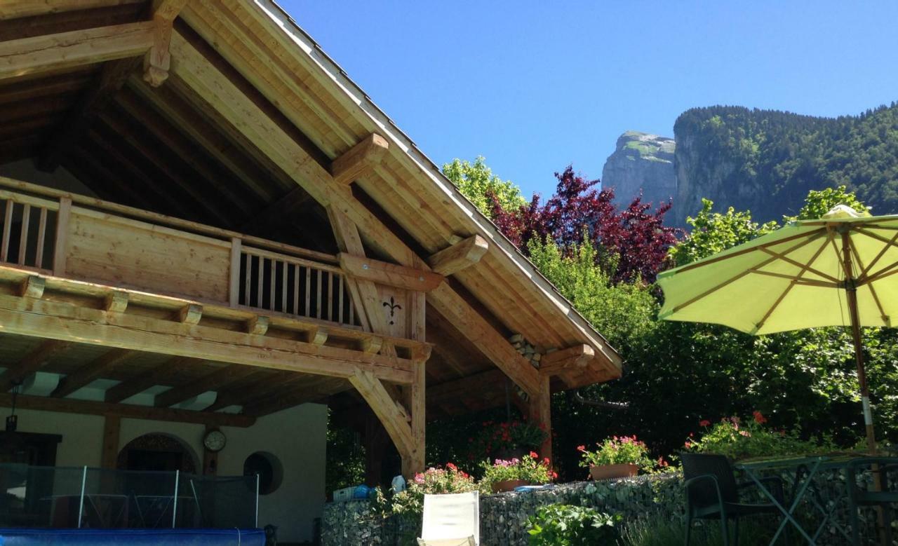 Chambres D'Hotes De Charme Douglas Samoëns Екстериор снимка